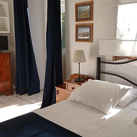 Charming Two-Bed Apartment Orange Garden Sutivan Extérieur photo